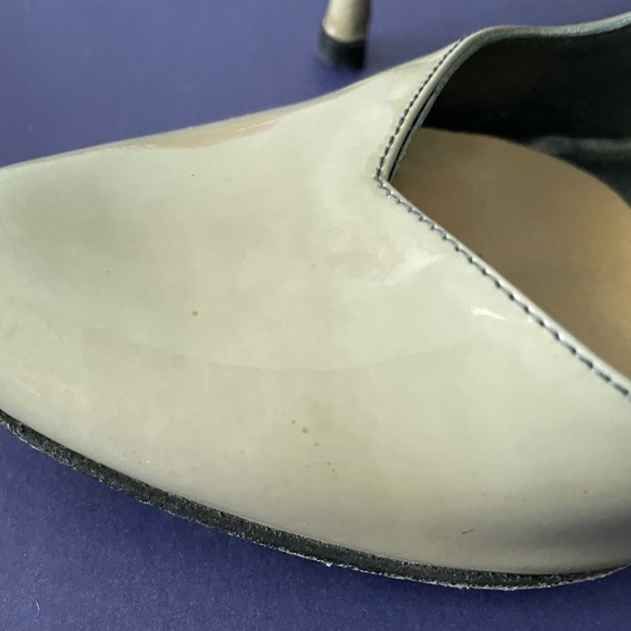 Stuart Weitzman Ombré Grey Heels - Picture 4 of 14